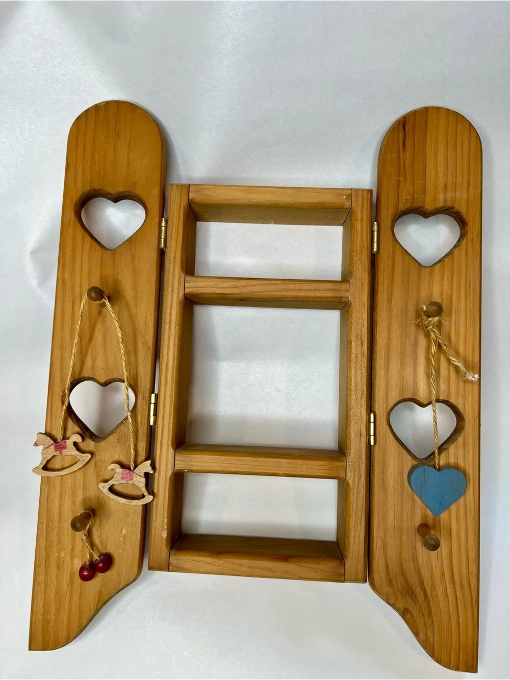 Vintage 80s Wood Heart Cutout Wall Shelf 4 Peg Hanging Country Cottage Farmhouse